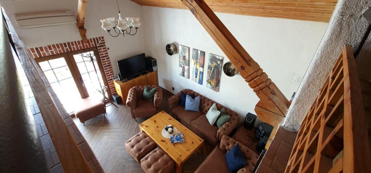 Къща За Гости Каза Роза - Swiss Style Chalet Casa Rosa Guest House キュステンディル エクステリア 写真