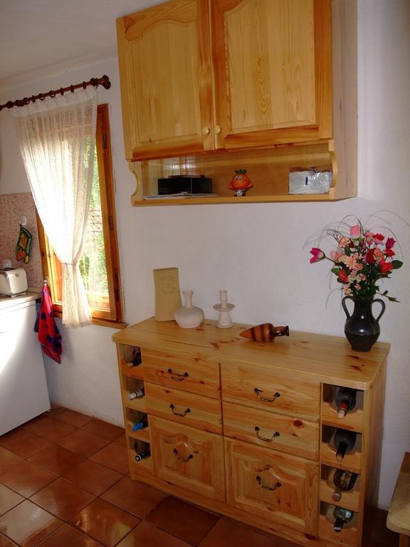 Къща За Гости Каза Роза - Swiss Style Chalet Casa Rosa Guest House キュステンディル 部屋 写真